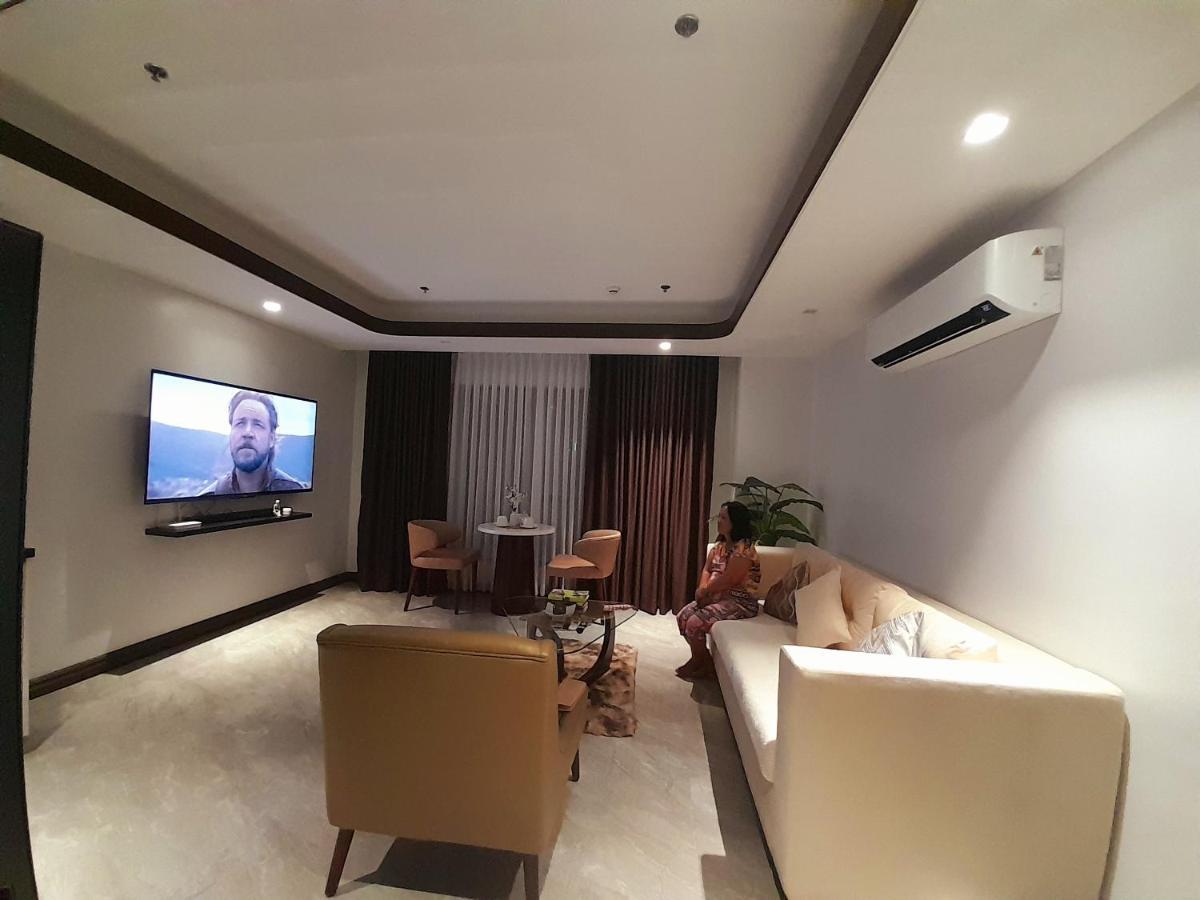 آنغلوس One Euphoria Prime Suite Hotel المظهر الخارجي الصورة